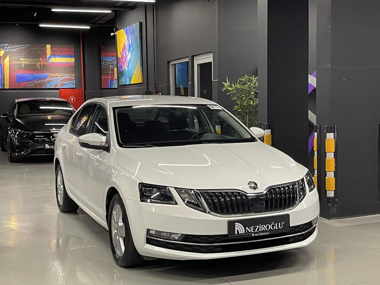 Otomobil & Arazi Aracı / Elektrik / SKODA OCTAVİA BAGAJ DÜĞMESİ