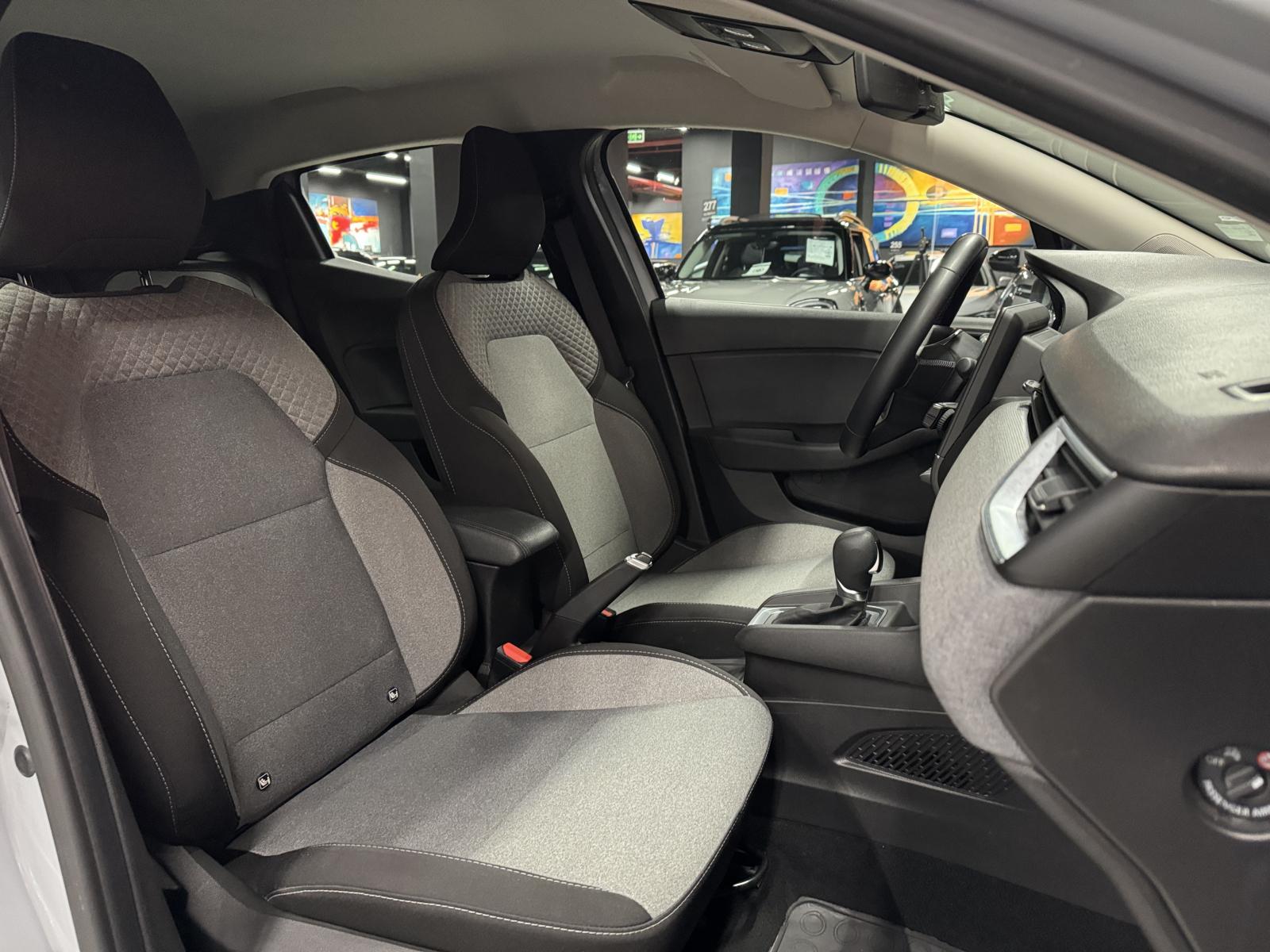 Neziroğlu Otomotiv - Birinci Sınıf Araçlar RENAULT CLIO EVOLUTION
