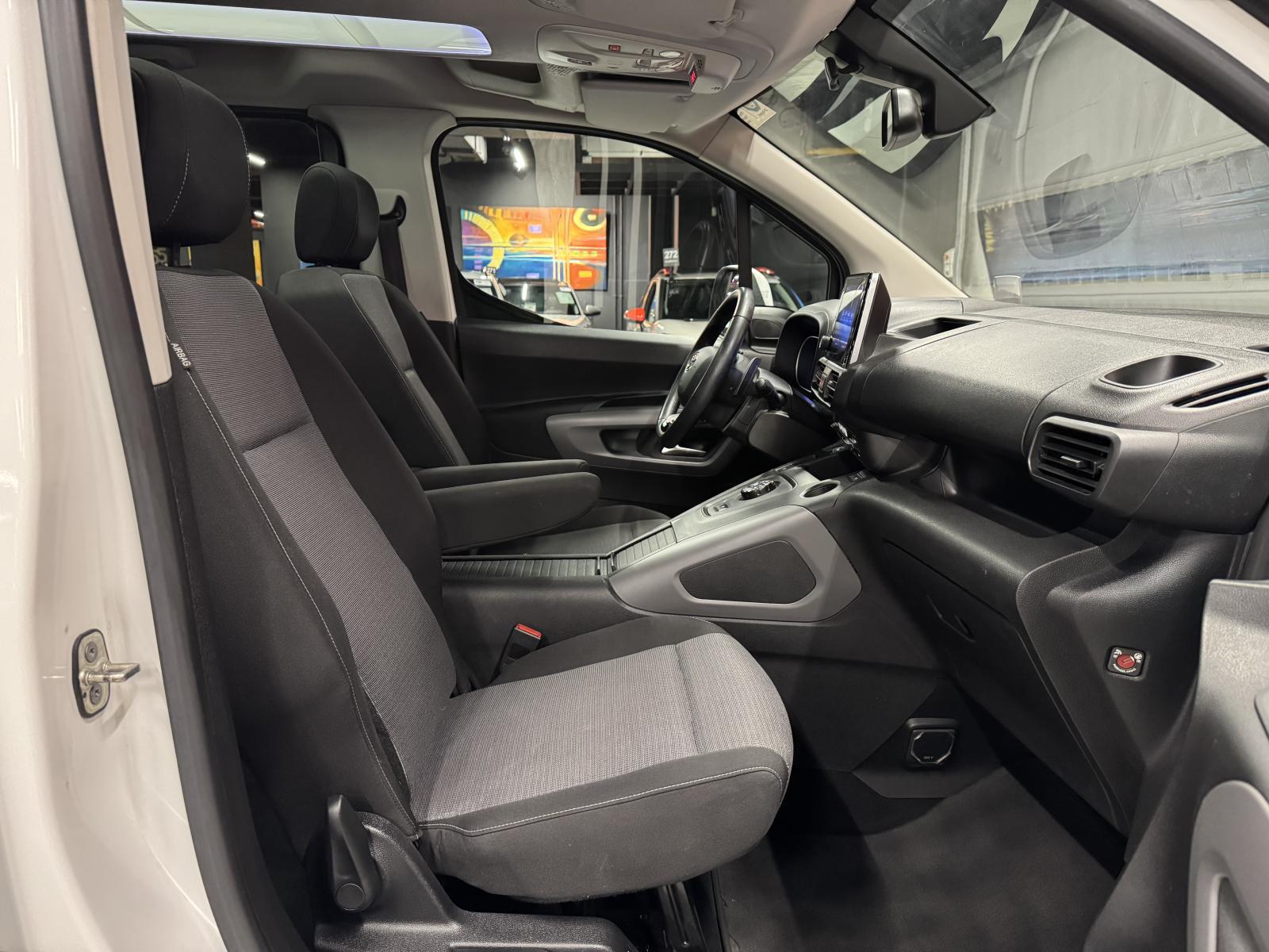 Neziroğlu Otomotiv - Birinci Sınıf Araçlar TOYOTA PROACE CITY